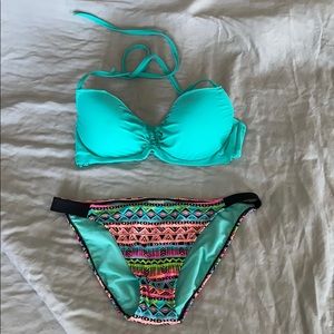 EUC colorful bikini juniors large